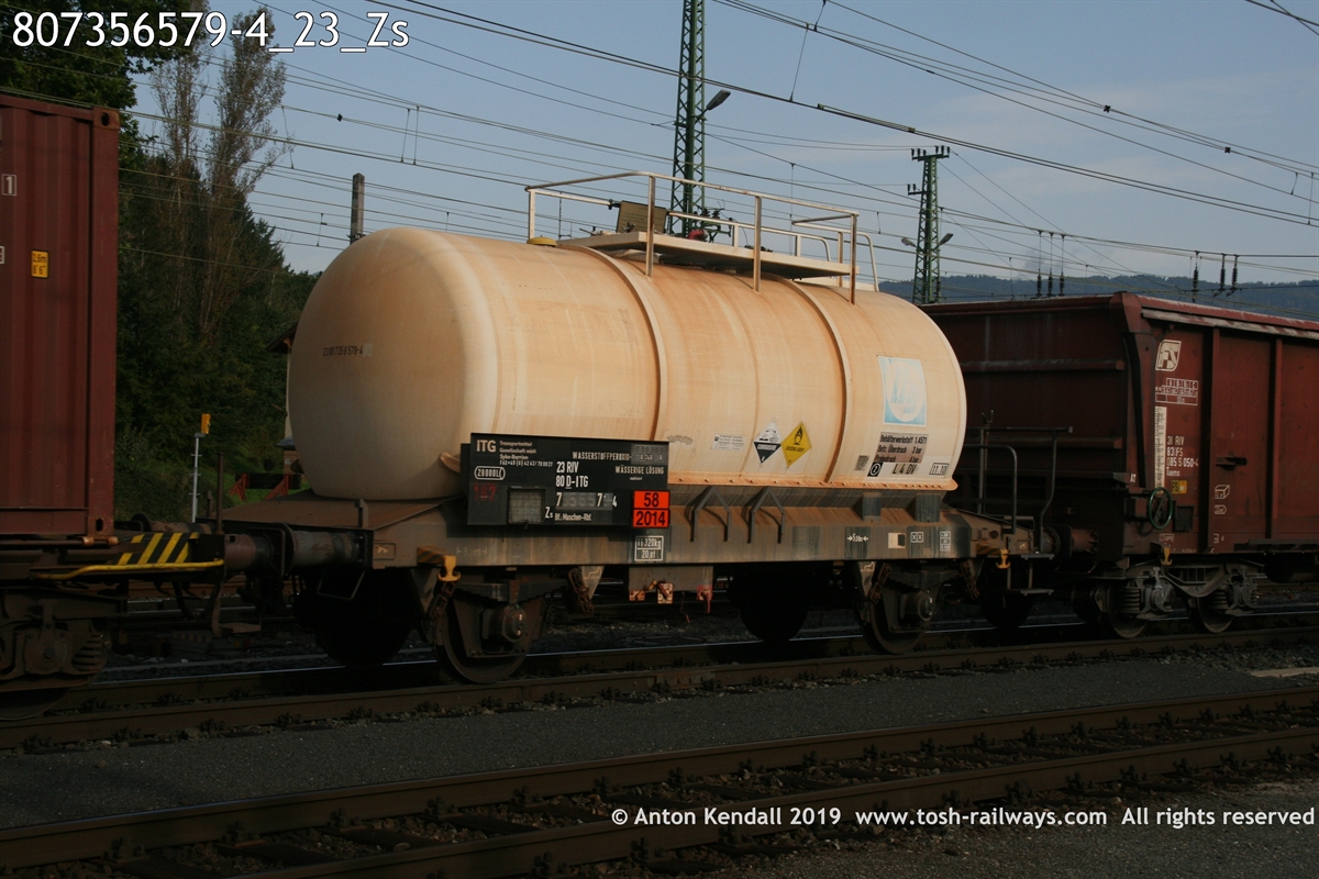 807356579-4_23_Zs.JPG